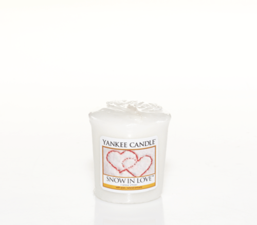 Yankee Candle Snow in Love Votive
