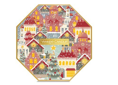 Passport to the Holiday Advent Wreath Calendar Yankee Candle